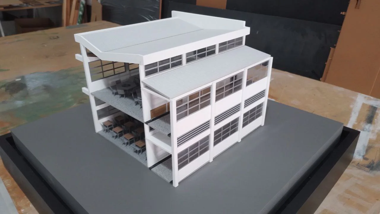 Maquete de uma sala de aula com sistema de ventilação do complexo da UFPR - Foto Principal Capa
